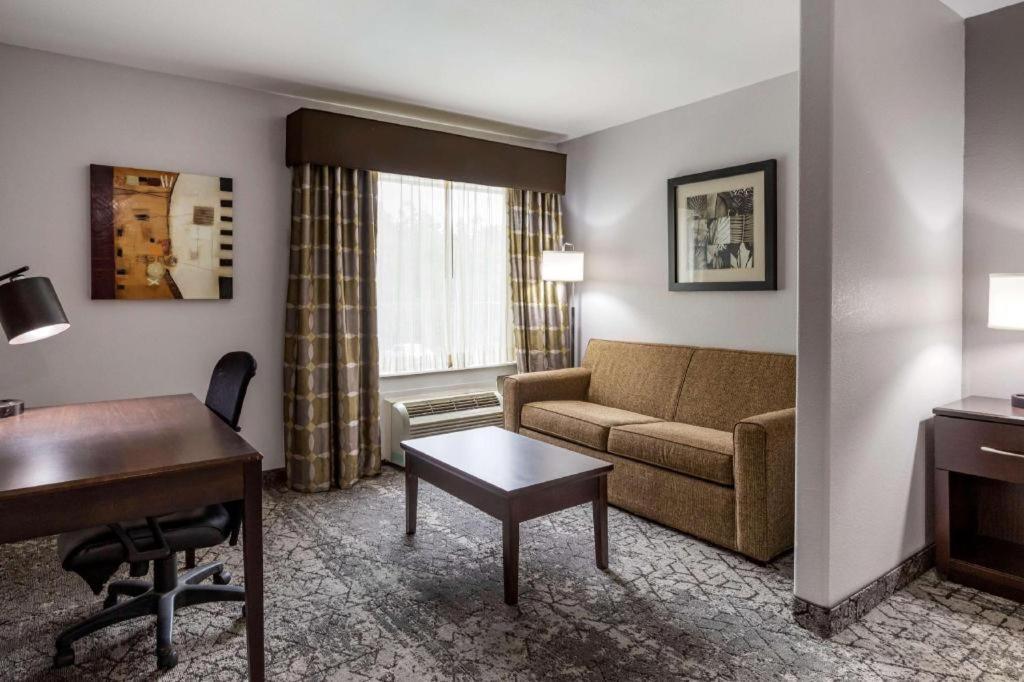 Best Western Oakdale Inn Bagian luar foto